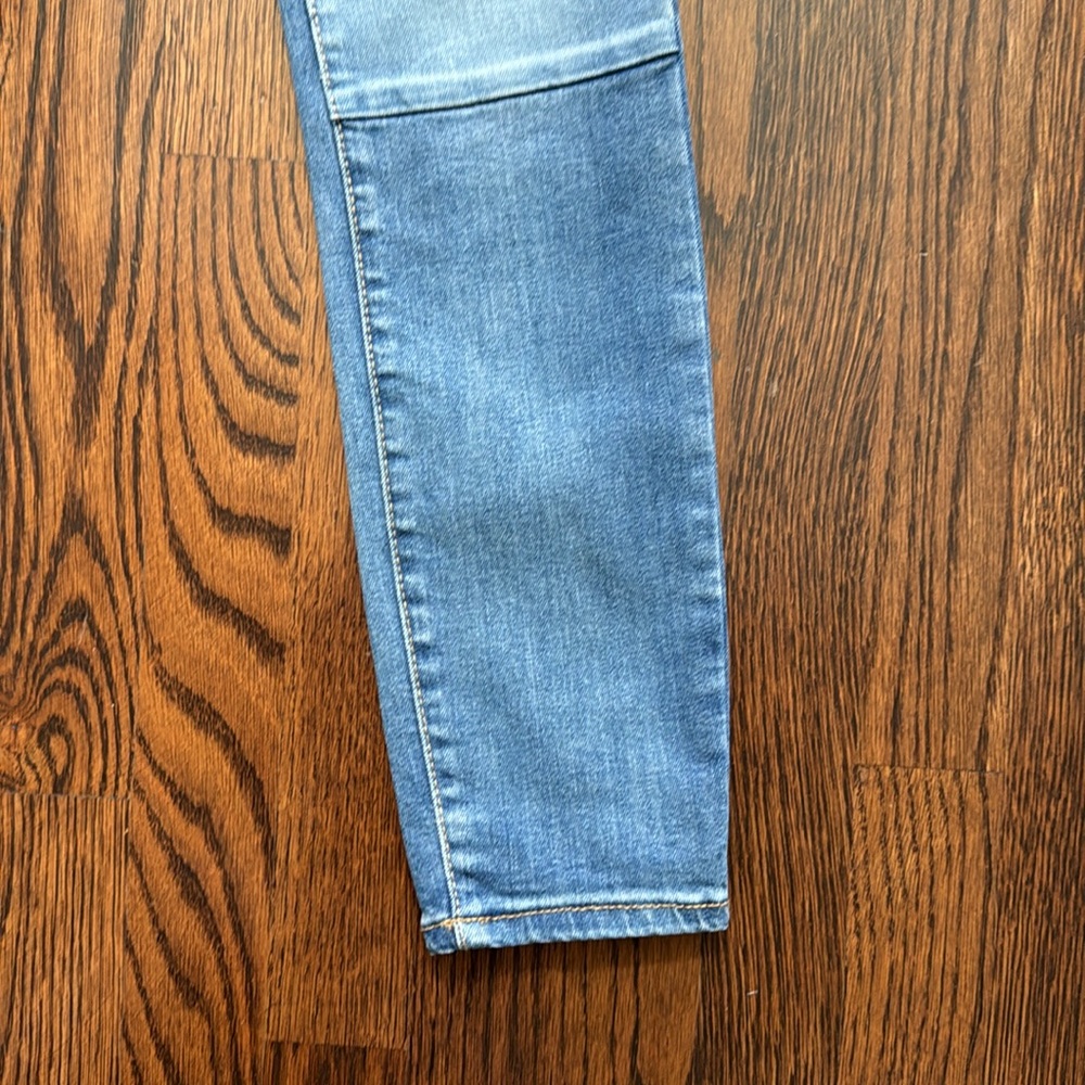 Universal Thread Jeans - image 3